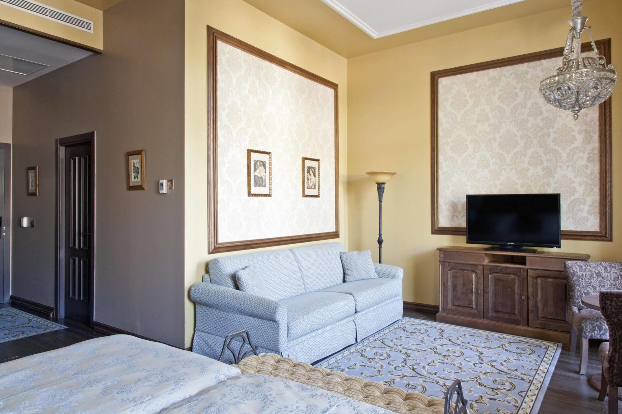 Portaventura Hotel Lucy'S Mansion - Includes Unlimited Access & Express Wristband To Portaventura Park & Ferrari Land Salou Buitenkant foto