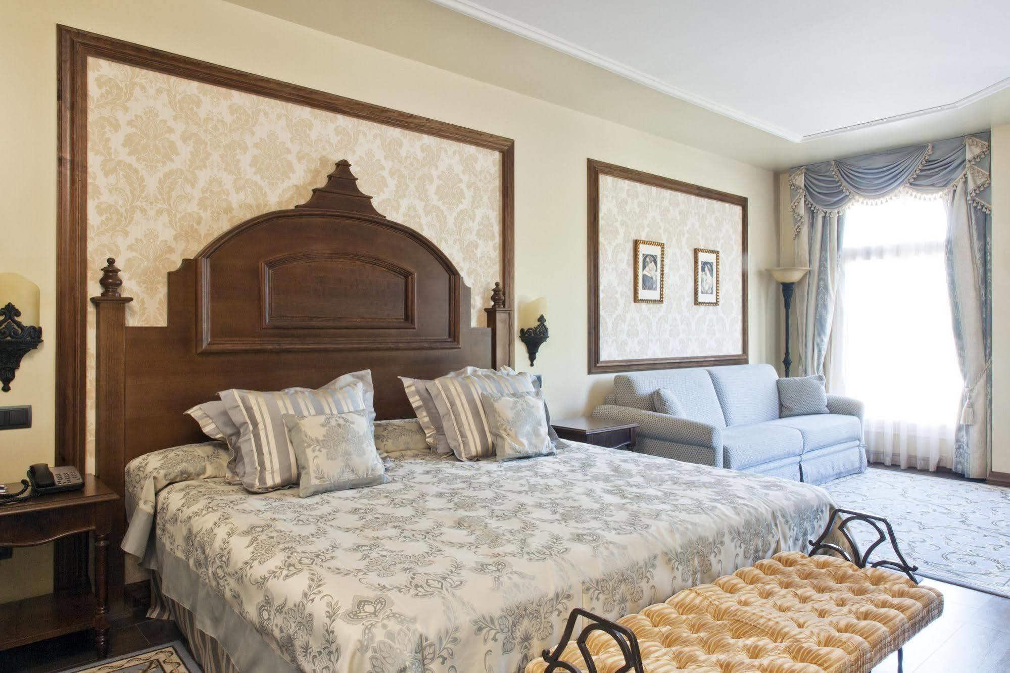 Portaventura Hotel Lucy'S Mansion - Includes Unlimited Access & Express Wristband To Portaventura Park & Ferrari Land Salou Buitenkant foto